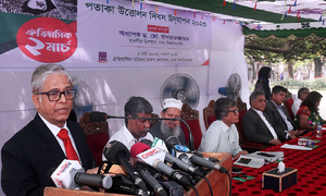 সমৃদ্ধ বাংলাদেশ গড়তে নেতৃত্ব দিতে হবে শিক্ষার্থীদের: ঢাবি উপাচার্য