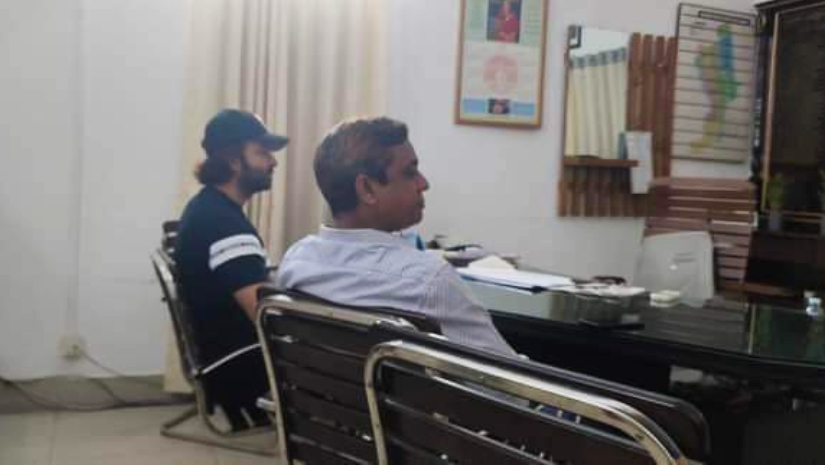 রাতে হঠাৎ গুলশান থানায় শাকিব খান