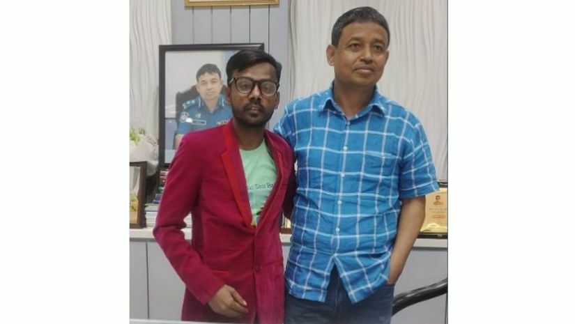 ডিবি কার্যালয়ে হিরো আলম