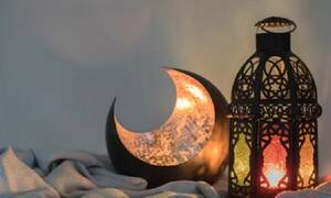 চাঁদ দেখলে খুশি হয়ে দোয়া পড়তেন রাসুল (সা.)