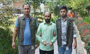 বিশ্ববিদ্যালয়ে শিক্ষকতার সঙ্গে জঙ্গি সংগঠনের নেতৃত্ব দিতেন সাকিব