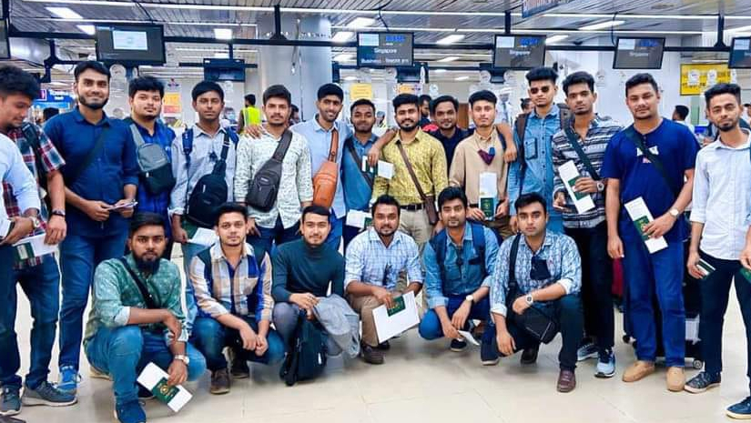 ইন্টার্নশিপ করতে বিদেশে গেল গবির ভেট ডাক্তারগণ
