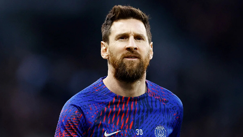 সৌদি সফরে গিয়ে পিএসজিতে নিষিদ্ধ মেসি