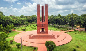 জাবির হলে রাতভর ‘মুরগি ভঙ্গিতে’ বসিয়ে রাখা হলো নবীন শিক্ষার্থীদের