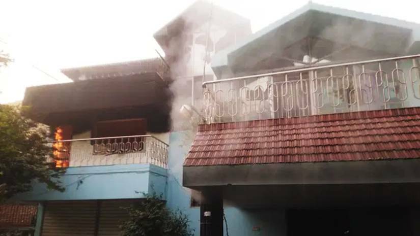 বিএনপি নেতা খায়রুলের বাড়িতে আগুন, পদবঞ্চিত নেতার দায় স্বীকার