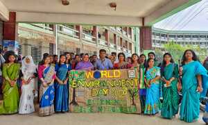 প্লাস্টিক নির্মূলে নজরুল বিশ্ববিদ্যালয়ে প্লাস্টিকের বিনিময়ে বই উপহার