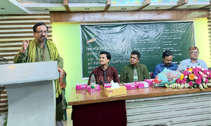 ‘নিজের প্রয়োজন এবং বেঁচে থাকার জন্য পরিবেশ রক্ষা জরুরি’