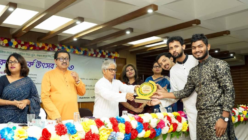 ৫ম রোকেয়া বিতর্ক উৎসব-২৩ চ্যাম্পিয়ন এফ রহমান ডিবেটিং ক্লাব