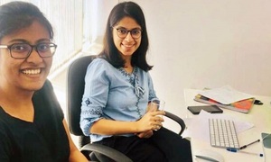 মালিক খুশি হয়ে পদোন্নতি দিয়ে বেতন বাড়ালেও নিলেন না তরুণী