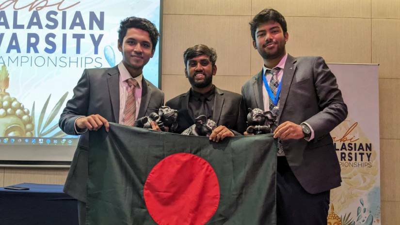 আন্তর্জাতিক বিতর্ক প্রতিযোগিতায় আইইউটির তিন শিক্ষার্থীর বাজিমাত