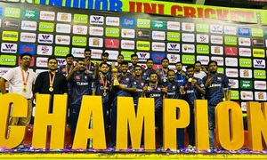 ইনডোর ইউনি ক্রিকেটে হ্যাট্রিক চ্যাম্পিয়ন বাংলাদেশ ইউনিভার্সিটি