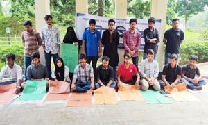 আইনবহির্ভূত সিদ্ধান্তে অনড় প্রশাসন, পঞ্চম দিনে সাংবাদিকদের অবস্থান