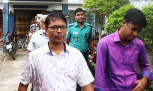 মেডিকেলের প্রশ্নফাঁসের অভিযোগে এবার আটক থ্রি ডক্টরস কোচিংয়ের মালিক