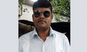 শিক্ষিকাকে পেটানো সেই নেতা যুবলীগ থেকে বহিষ্কার