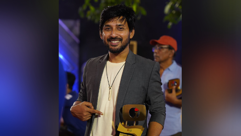 শ্রেষ্ঠ ওয়েবফিল্ম অভিনেতার পুরস্কার জিতলেন মনোজ