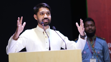 শিক্ষক হওয়ার জন্য টেন মিনিট স্কুল প্রতিষ্ঠা করি: আয়মান সাদিক