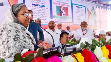 ভিসানীতি নিয়ে সরকার নয়, বিএনপি চাপে আছে: শিক্ষামন্ত্রী