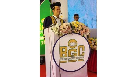 আমাদের বিশ্ববিদ্যালয়গুলোর থিওরিটিক্যাল পড়াশোনা চাকুরির জন্য পর্যাপ্ত নয়: নওফেল