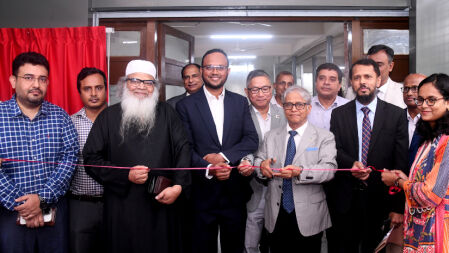 সততা, দক্ষতা ও আত্মবিশ্বাসকে সম্বল করে শিক্ষার্থীদের এগিয়ে যেতে হবে: ঢাবি উপাচার্য