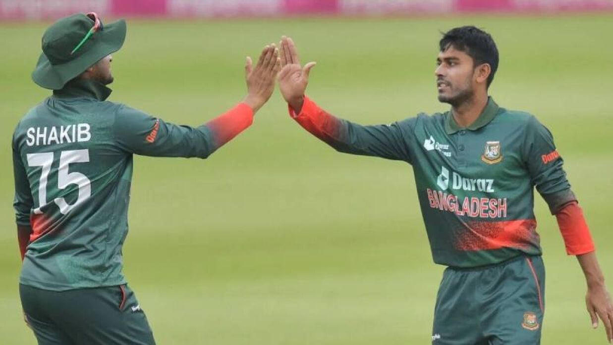 ম্যাচ-সেরা হয়ে সাকিবকে কৃতিত্ব দিলেন মিরাজ