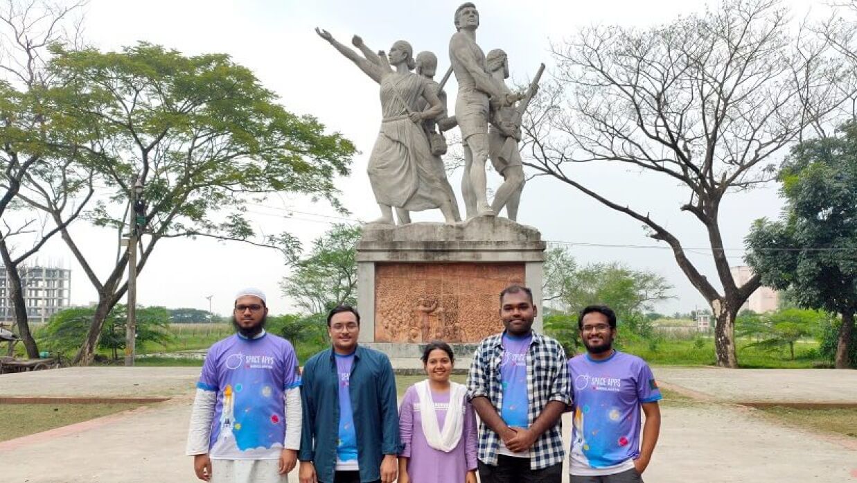 নাসার স্পেস অ্যাপস্ চ্যালেঞ্জ হ্যাকাথনে আঞ্চলিক চ্যাম্পিয়ন খুবির দল