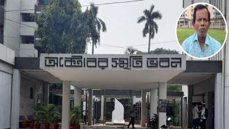 চোখে পানি নিয়ে রক্তদান করেছিল শিক্ষার্থীরা, ছিল না হিন্দু-মুসলিম ভেদাভেদ