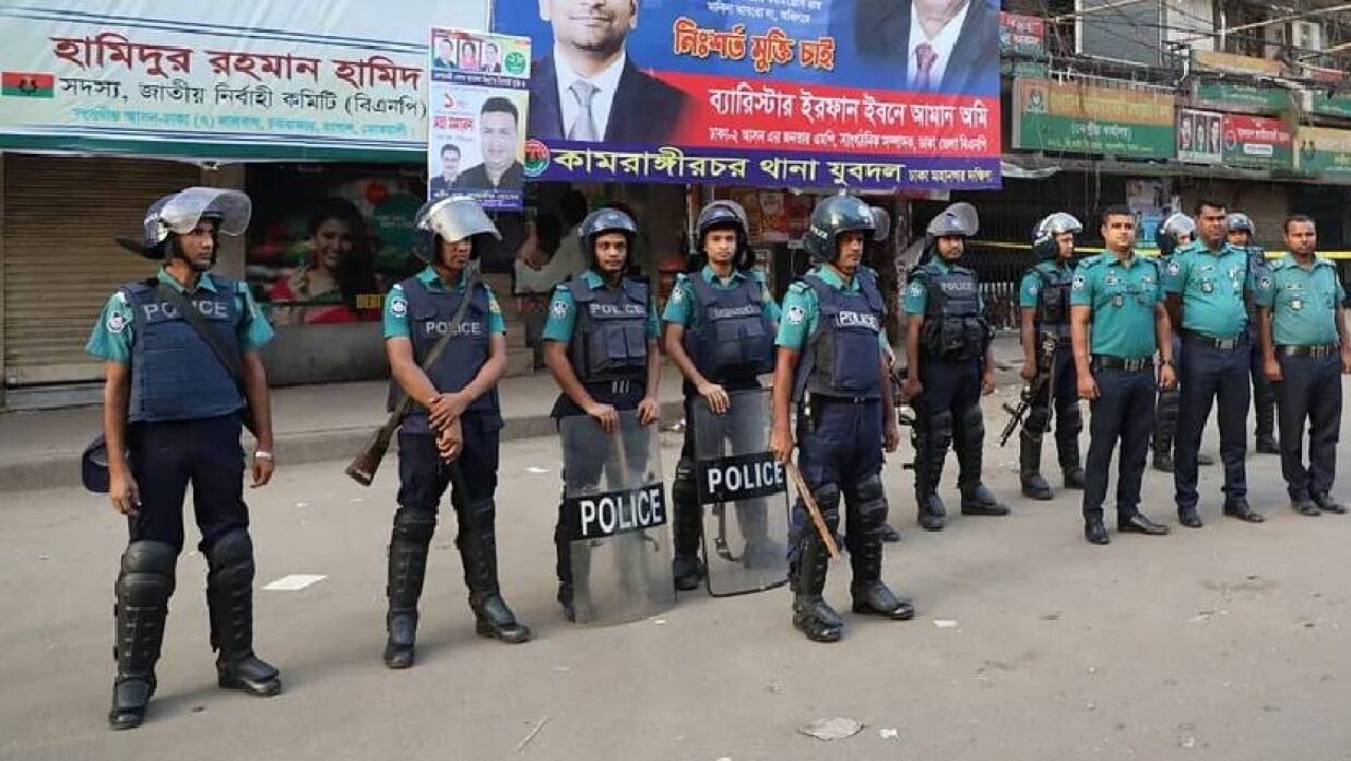 বিএনপি-জামায়াতের ডাকে চলছে হরতাল, কঠোর অবস্থানে পুলিশ