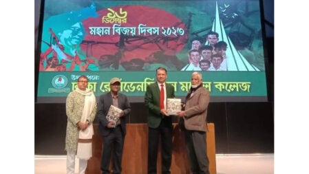 ঢাকা রেসিডেনসিয়াল মডেল কলেজে বিজয় দিবস উদযাপন