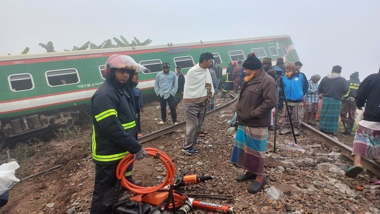 গাজীপুরে রেলপথে নাশকতা, বিএনপি নেতাসহ সাতজন গ্রেপ্তার