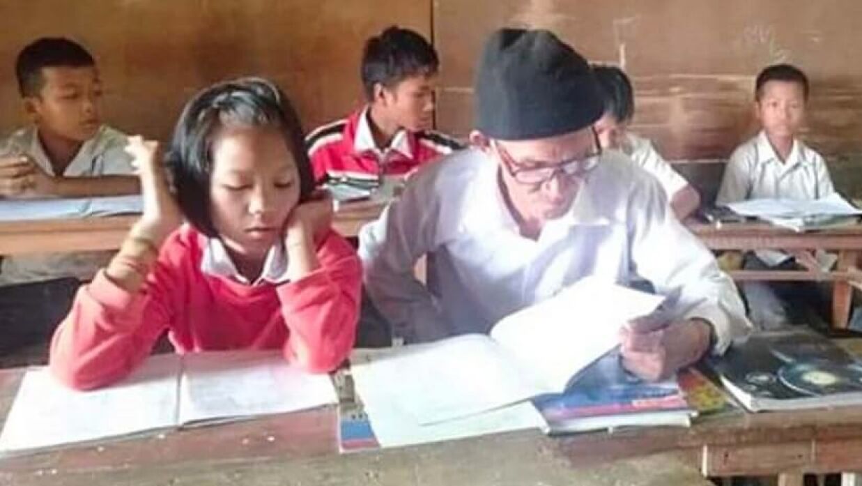 স্বপ্ন পূরণে ৭৮ বছর বয়সে ভর্তি হলেন স্কুলে