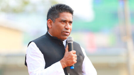 নির্বাচনে অংশ নিতে পারবেন না সাদিক আব্দুল্লাহ
