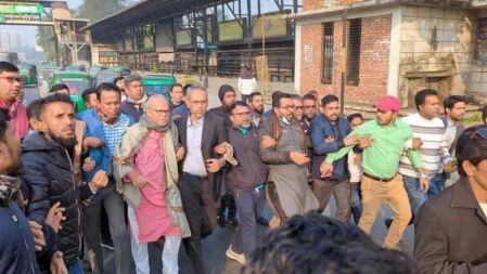 আগের রাতে ব্যালট বাক্স ভরে রেখেছে আওয়ামী লীগ: রিজভী