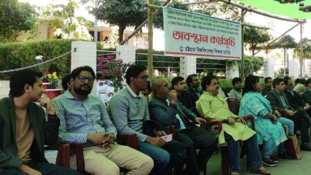‘চবিতে শিক্ষক নিয়োগের ভাইভা কার্ড নিতেও টাকা লাগে’