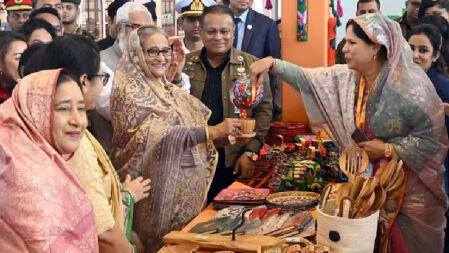 হস্তশিল্প জাত পণ্যকে বর্ষপণ্য ঘোষণা করলেন প্রধানমন্ত্রী