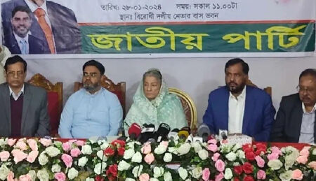 কাদের-চুন্নুকে অব্যাহতি দিয়ে নিজেকে চেয়ারম্যান ঘোষণা রওশনের