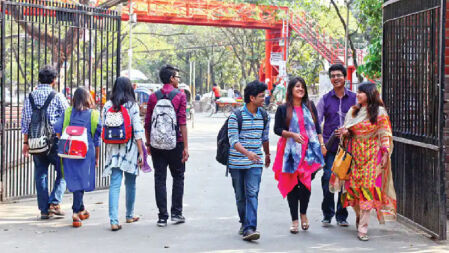 শিক্ষার্থী প্রতি ব্যয় কোন বিশ্ববিদ্যালয়ে কত?