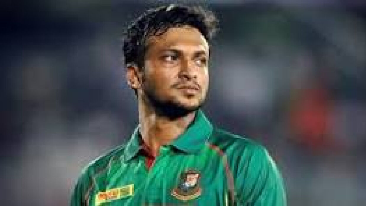পাঁচ বছর রাজত্বের পর সিংহাসন হারালেন সাকিব