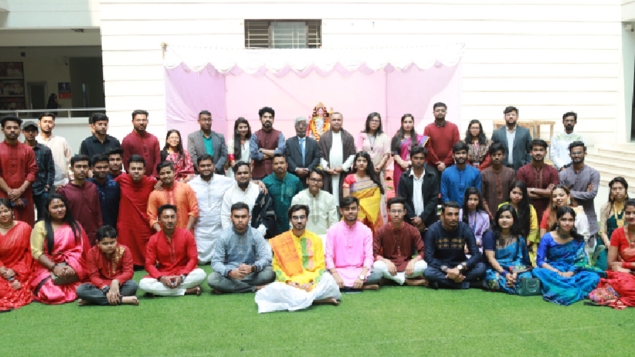 ইউআইটিএস এ উৎসব-উদ্দীপনায় পালিত হলো সরস্বতী পূজা