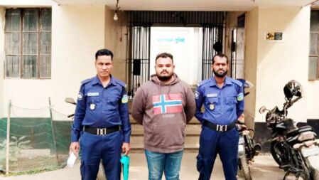 ফেসবুকে ধর্ষণের ভিডিও ছেড়ে গ্রেফতার ছাত্রলীগের সাবেক নেতা