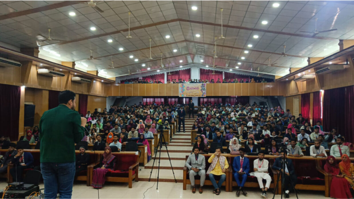 চবি হিস্ট্রি ক্লাবের আয়োজনে 'মার্ক ইউর ডেসটিনেশন' শীর্ষক সেমিনার