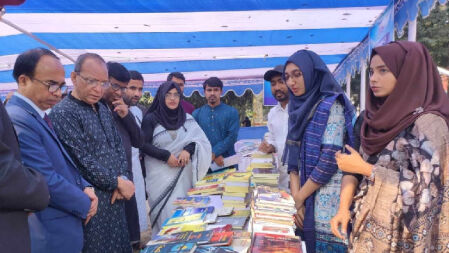 রাবিতে সায়েন্স ক্লাবের চার দিনব্যাপী বই মেলা শুরু 