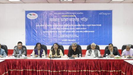 ইংরেজিতে ভালো মানেই চাকরি নিশ্চিত, প্রাধান্য কম বাংলার