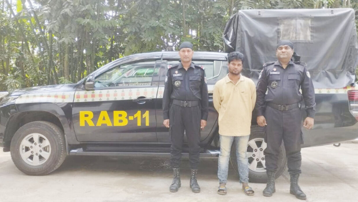 প্রকৃতির ডাকে সাড়া দিতে বাইরে এসে ধর্ষণের শিকার স্কুলছাত্রী