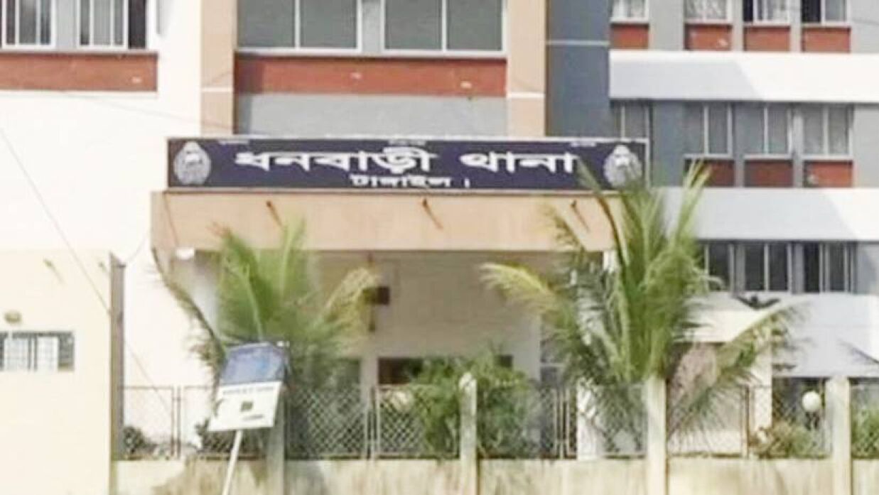 ছাত্রীকে স্কুল থেকে তুলে নিয়ে বিয়ের অভিযোগ আওয়ামী লীগ নেতার বিরুদ্ধে