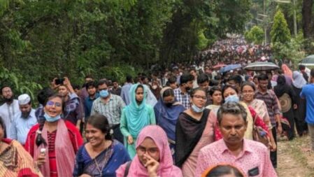 সম্মানী না নিয়েই ভর্তি পরীক্ষার দায়িত্ব পালনের সিদ্ধান্ত চবি শিক্ষকদের