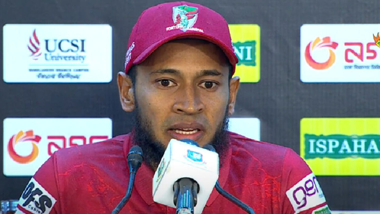 বিপিএল না হলে ক্রিকেটারদের সংসার চালাতে কষ্ট হয়: মুশফিক