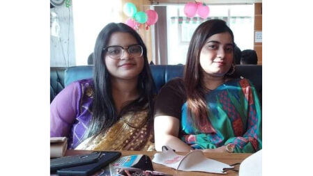 চাকরির তিন বছর পূর্তিতে ট্রিট, বোনসহ পুড়ে মারা গেলেন স্টামফোর্ডের সাবেক ছাত্রী দোলা