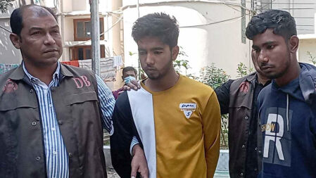 সিগারেট খাওয়াকে কেন্দ্র করে স্কুলছাত্রকে হত্যা ও গুম
