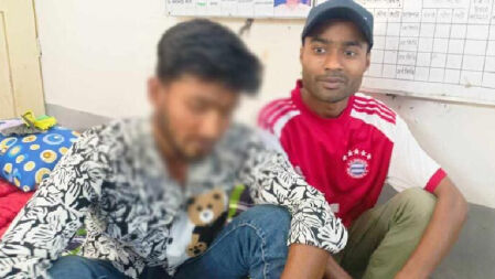 জাল ভোট দিতে এসে এসএসসি পরীক্ষার্থীসহ দুজন আটক