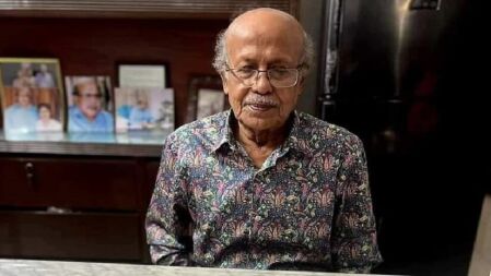কুবির সাবেক উপাচার্য আমির হোসেন খানের ইন্তেকাল